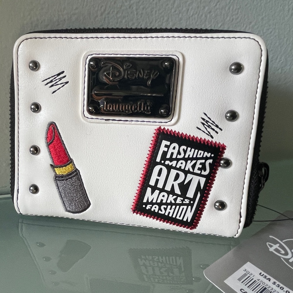 Disney Parks Cruella DeVille Loungefly Wallet NWT